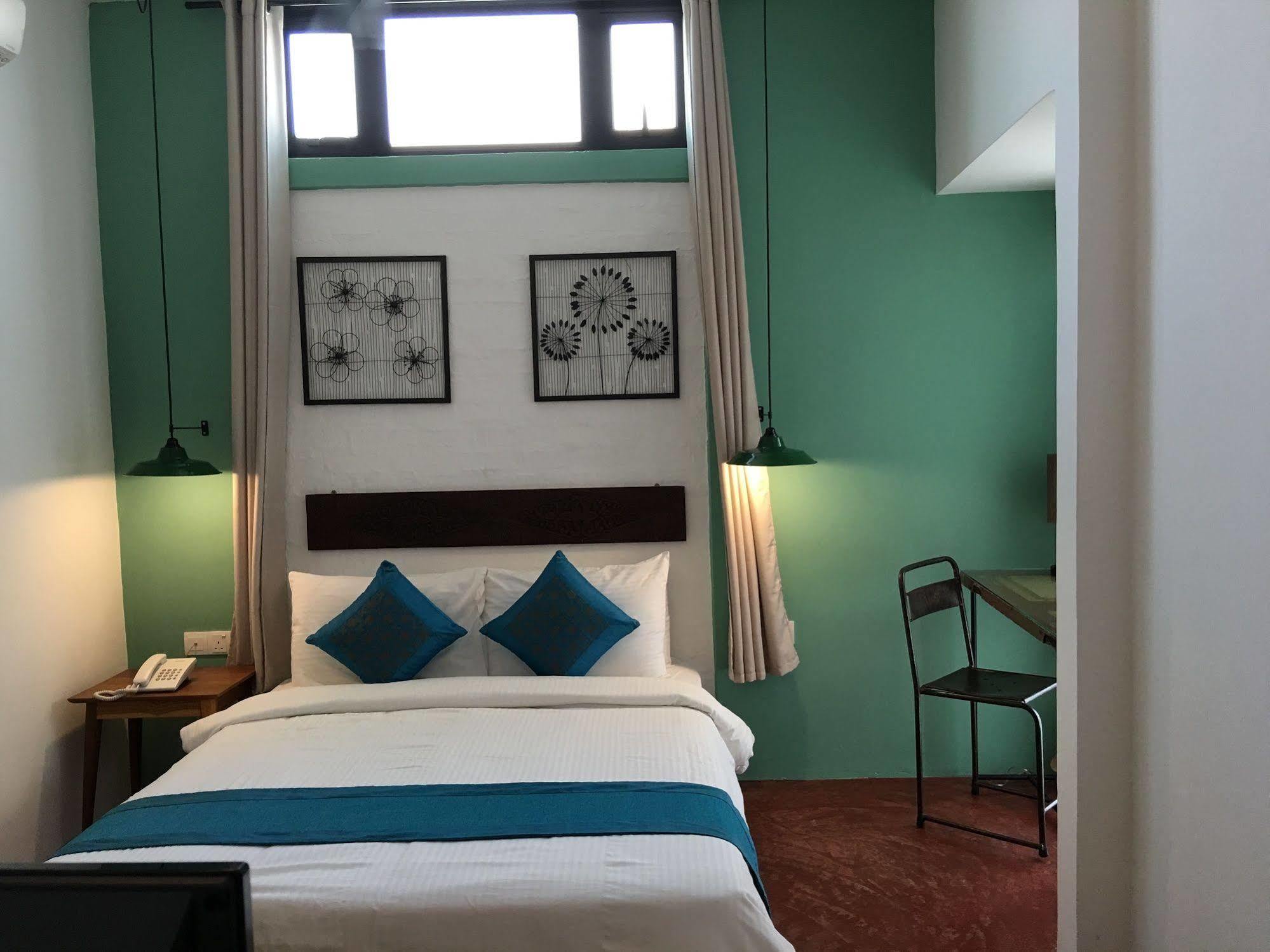 Sweet Cili Boutique Hotel George Town Exterior foto