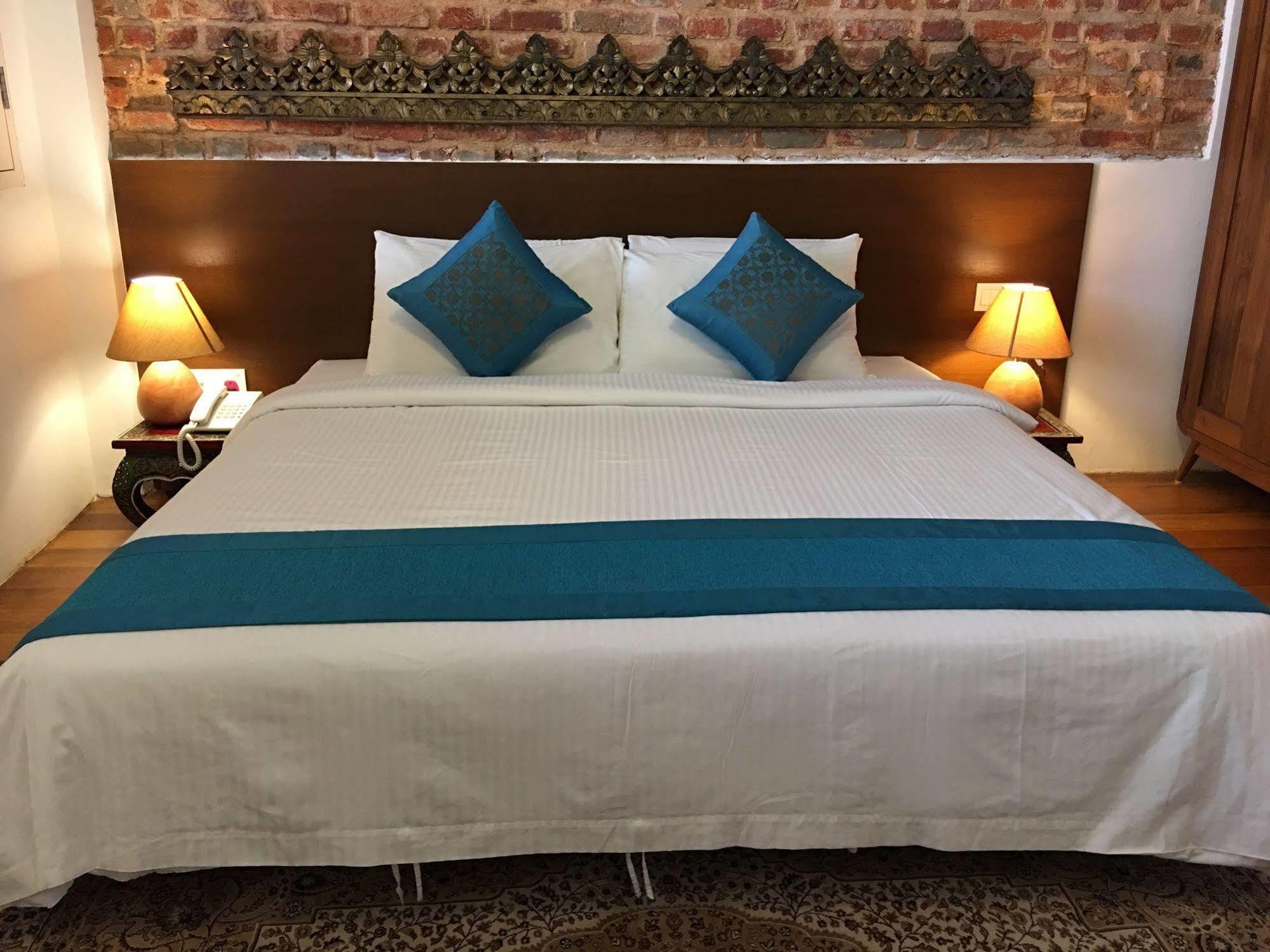 Sweet Cili Boutique Hotel George Town Exterior foto