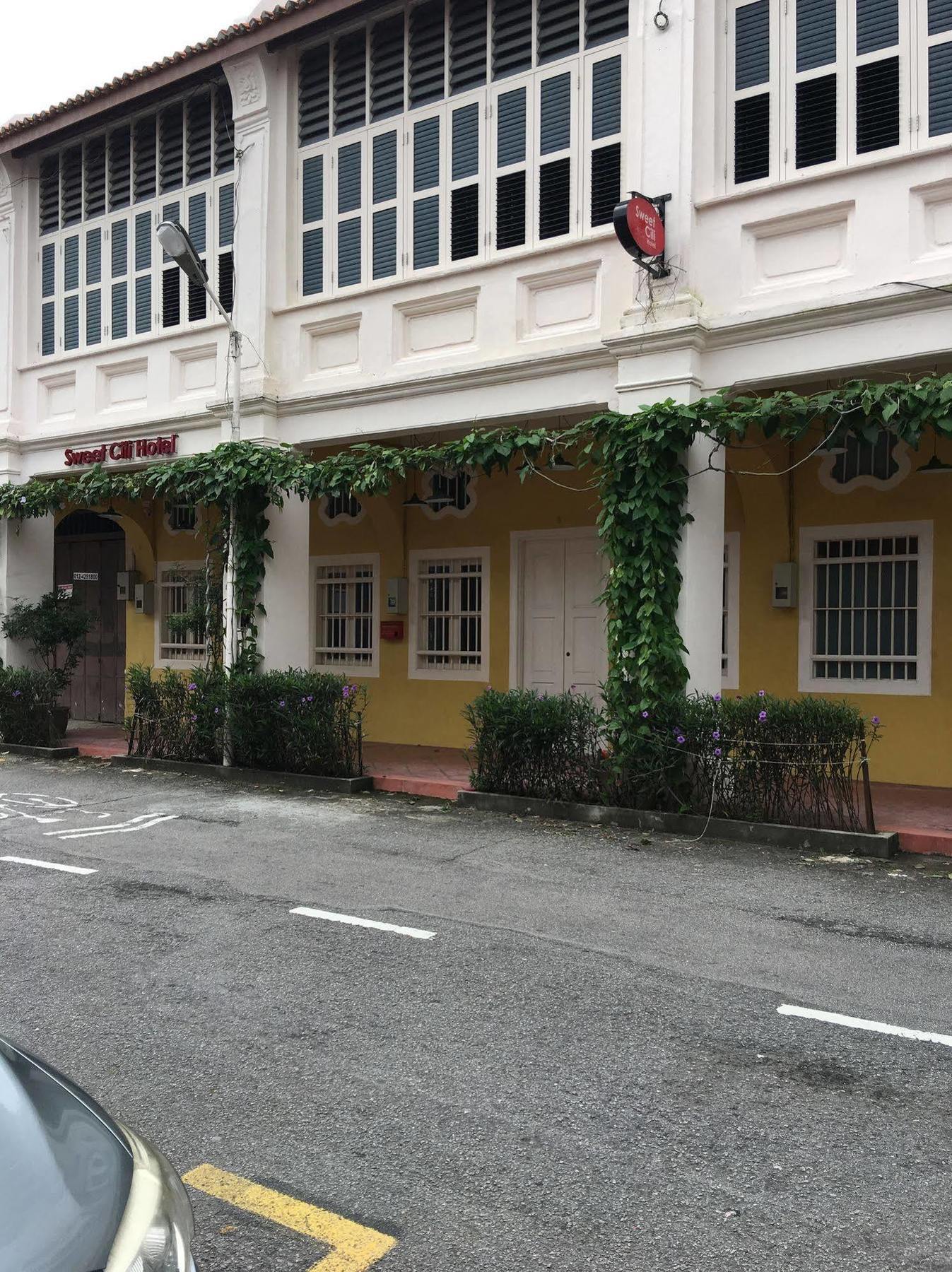 Sweet Cili Boutique Hotel George Town Exterior foto