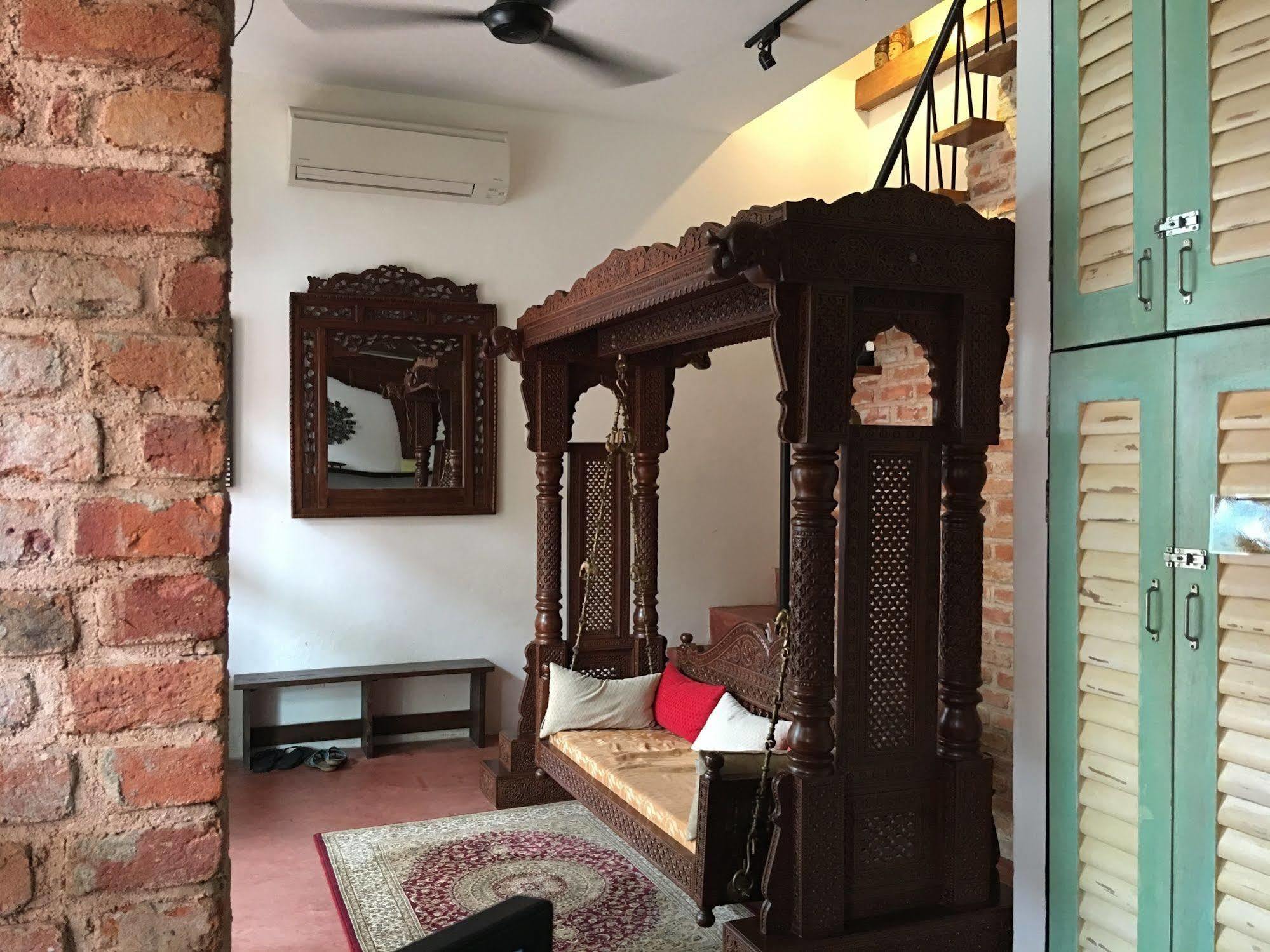 Sweet Cili Boutique Hotel George Town Exterior foto