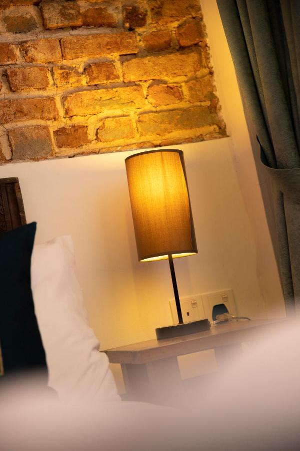 Sweet Cili Boutique Hotel George Town Exterior foto