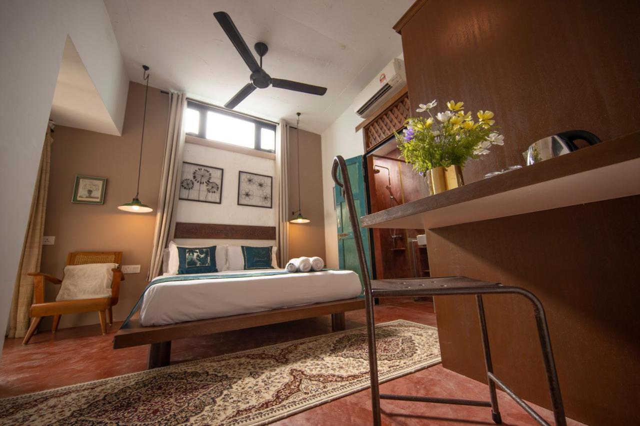Sweet Cili Boutique Hotel George Town Exterior foto